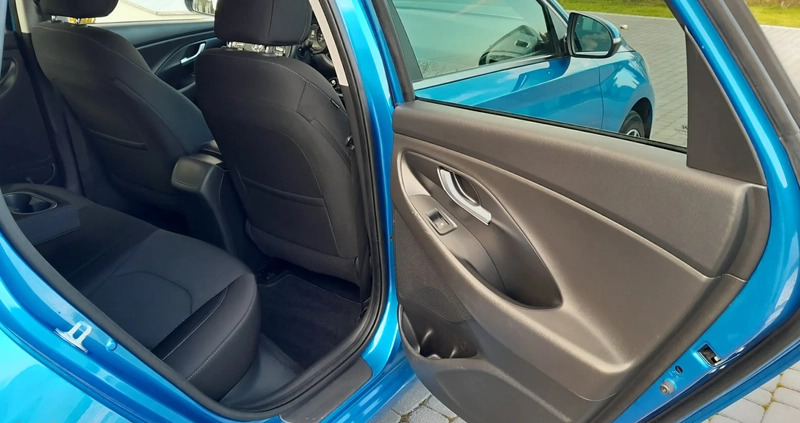 Hyundai I30 cena 52900 przebieg: 93000, rok produkcji 2017 z Ozorków małe 596